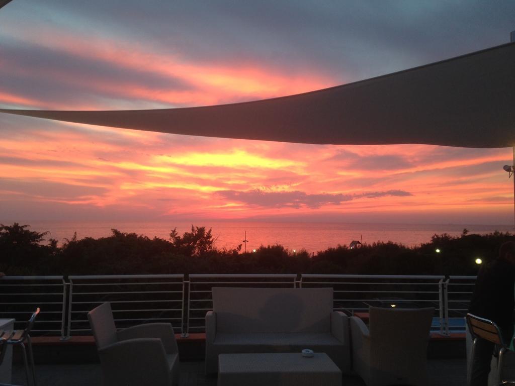 Le Esperidi Camping Ecoresort มารินา ดิ บิบโบนา ภายนอก รูปภาพ
