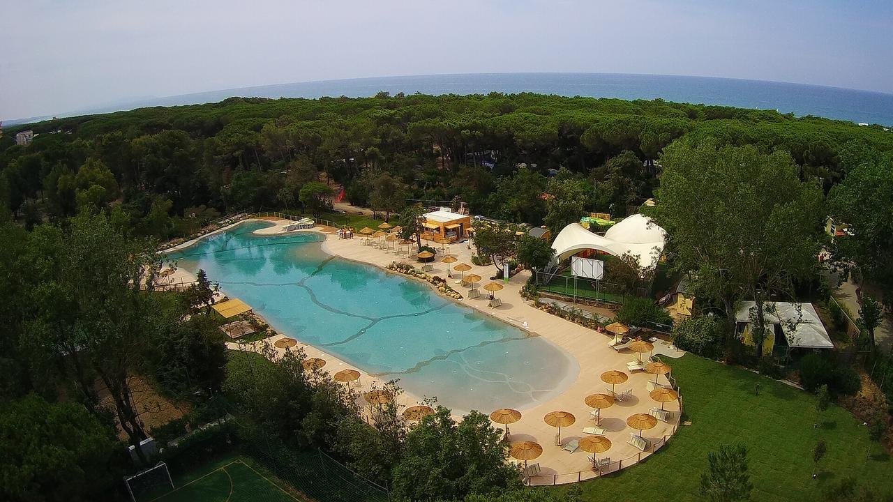 Le Esperidi Camping Ecoresort มารินา ดิ บิบโบนา ภายนอก รูปภาพ